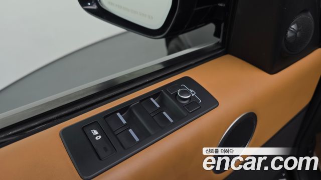 Land Rover Discovery 5 3.0 SD6 HSE Luxury 2019 — фото 36