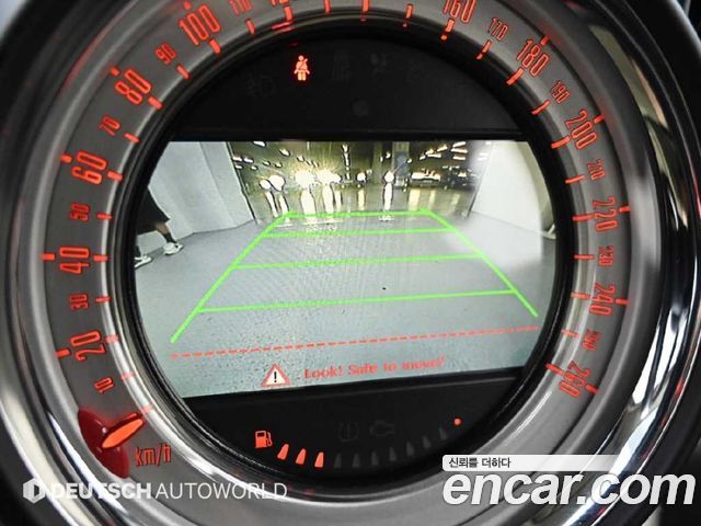 MINI Cooper D Countryman Standard 2nd 2013 — фото 19