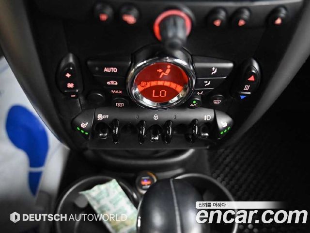 MINI Cooper D Countryman Standard 2nd 2013 — фото 21