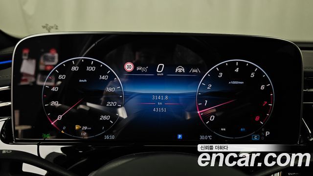 Mercedes-Benz E-Class (W214) E300 4MATIC AMG Line 2024 — фото 8