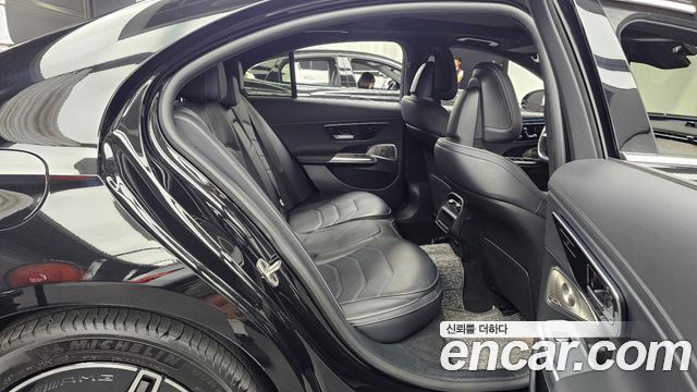 Mercedes-Benz E-Class (W214) E300 4MATIC AMG Line 2024 — фото 12