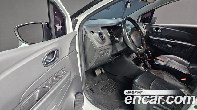Renault Korea QM3 RE 2018 — фото 11