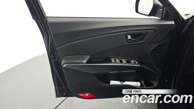KG Mobility (SsangYong) Tivoli Armor VX 2WD 2018 — фото 24