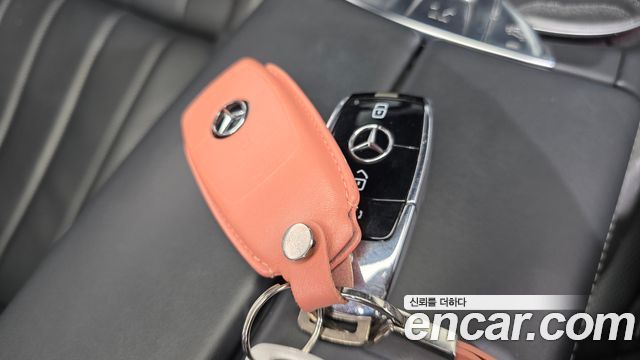 Mercedes-Benz E-Class (W213) E450 4MATIC Cabriolet 2021 — фото 14