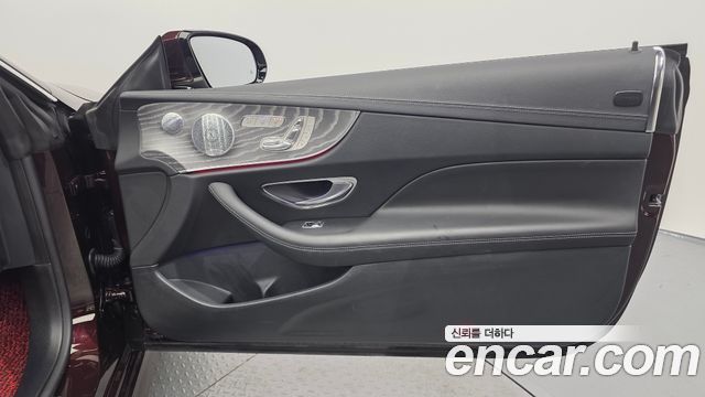 Mercedes-Benz E-Class (W213) E450 4MATIC Cabriolet 2021 — фото 25