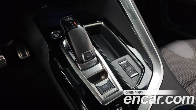 Peugeot 3008 (II) 1.2 Pure Tech GT 2022 — фото 9