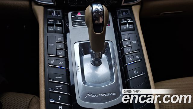 Porsche Panamera 3.6 AWD Edition 970 2016 — фото 18