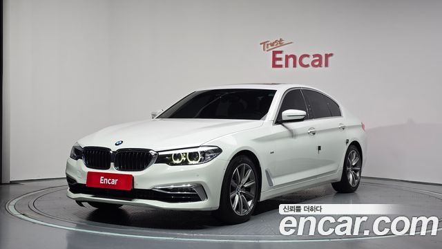 BMW 5 Series (G30) 520i Luxury 2018 — фото 1