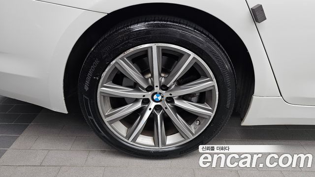 BMW 5 Series (G30) 520i Luxury 2018 — фото 5
