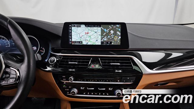 BMW 5 Series (G30) 520i Luxury 2018 — фото 14