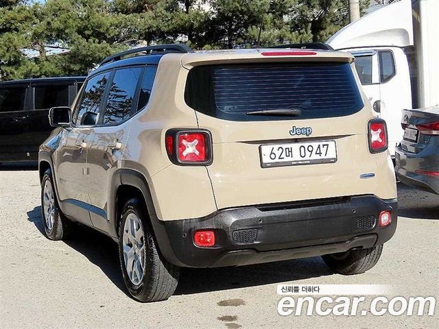 Jeep Renegade 2.4 Longitude 2016 — фото 3