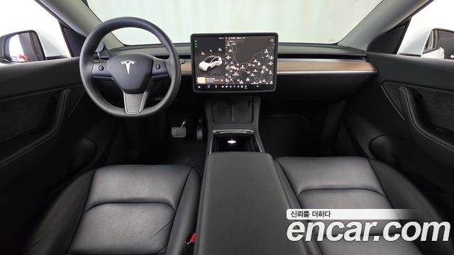 Tesla Model Y Long Range AWD 2022 — фото 7