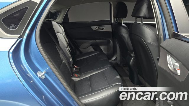 Kia K3 (II) 1.6 Prestige 2022 — фото 12