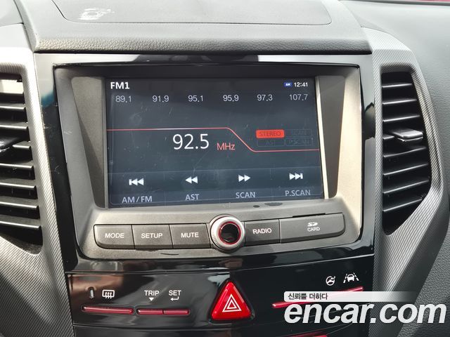 KG Mobility (SsangYong) Tivoli LX 2WD 2017 — фото 6