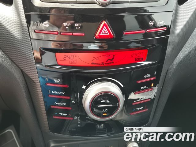 KG Mobility (SsangYong) Tivoli LX 2WD 2017 — фото 8