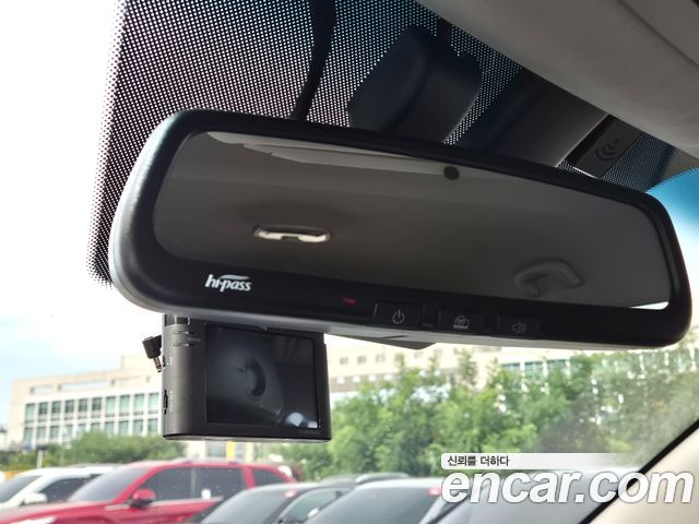 KG Mobility (SsangYong) Tivoli LX 2WD 2017 — фото 15