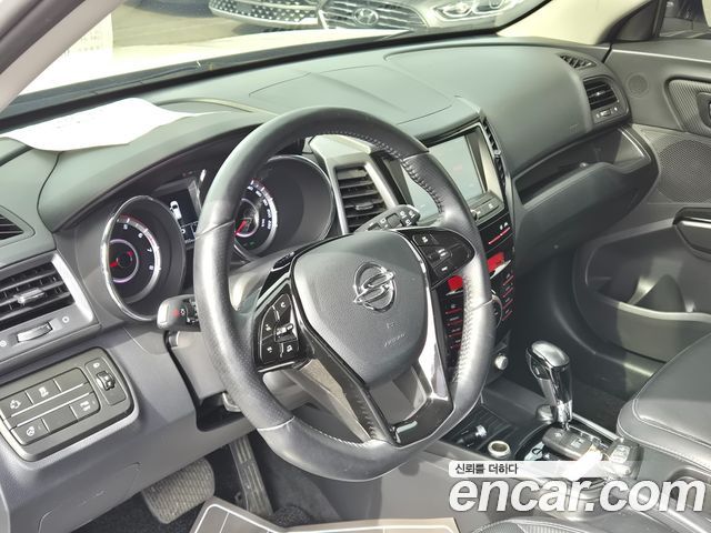 KG Mobility (SsangYong) Tivoli LX 2WD 2017 — фото 18