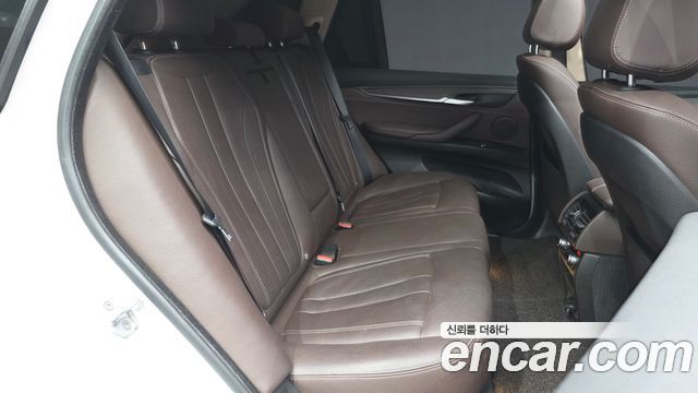 BMW X5 (F15) xDrive 30d 2017 — фото 12