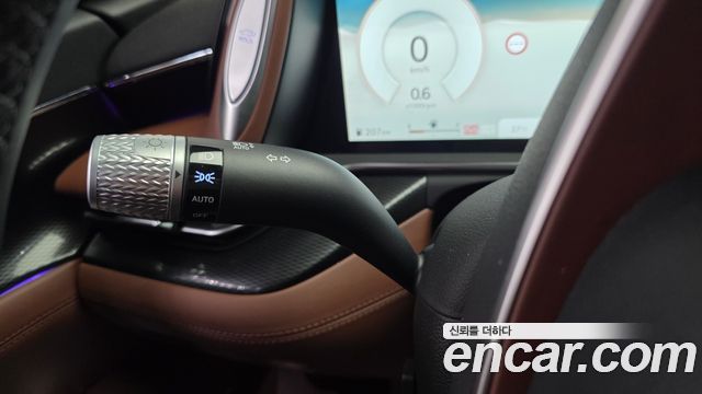 Genesis G90 (RS4) Gasoline 3.5 Turbo 2WD 2025 — фото 29