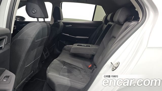 Volkswagen Golf (VIII) 2.0 TDI Prestige 2022 — фото 15