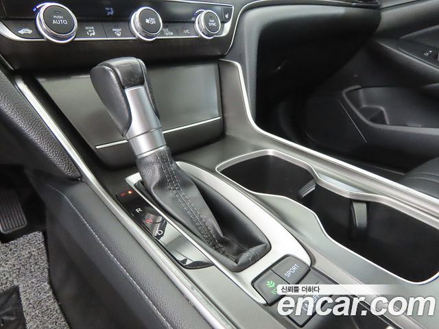 Honda Accord (X) 1.5 Turbo 2021 — фото 15