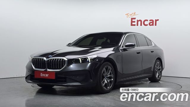 BMW 5 Series (G60) 530e