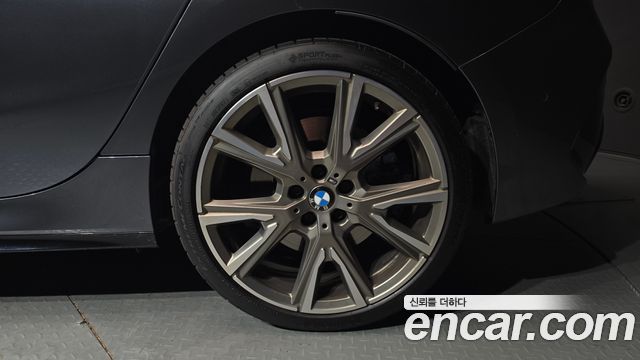 BMW 1 Series (F40) M135i xDrive 2021 — фото 21