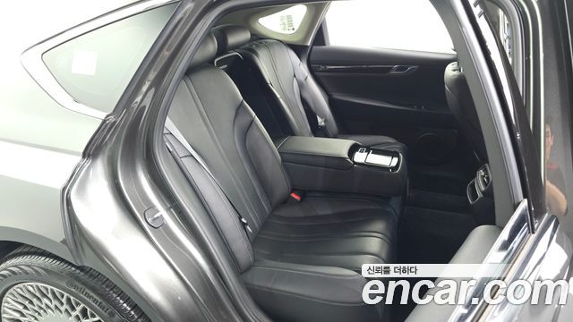 Genesis G80 (RG3) Gasoline 3.5 Turbo AWD 2022 — фото 12