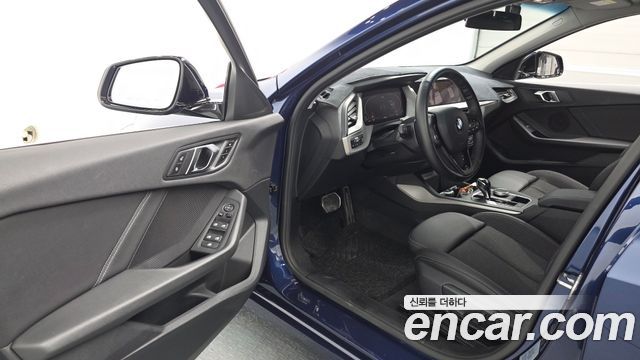 BMW 1 Series (F40) 118d Joy First Edition 2020 — фото 10
