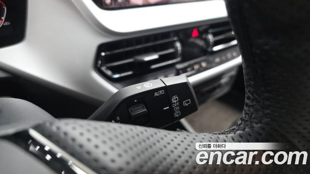 BMW 1 Series (F40) 118d Joy First Edition 2020 — фото 18