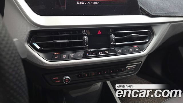 BMW 1 Series (F40) 118d Joy First Edition 2020 — фото 19