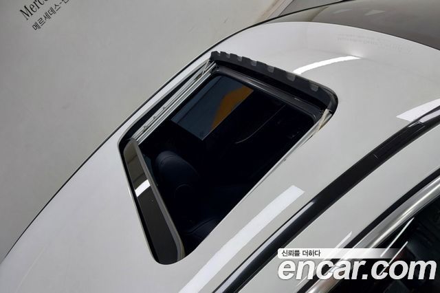 Mercedes-Benz E-Class (W213) E300e 4MATIC Exclusive 2023 — фото 16