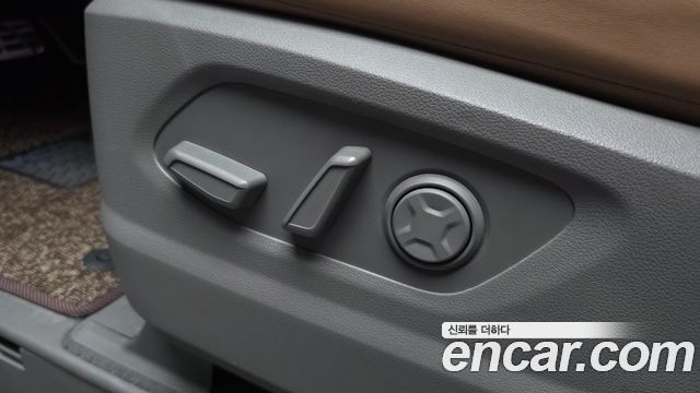 Hyundai Staria Lounge 9-Seater Inspiration 2025 — фото 34