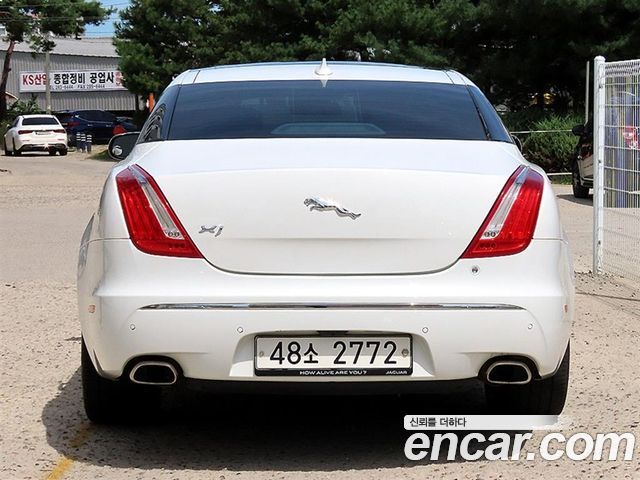 Jaguar XJ 3.0D Premium Luxury SWB X351 2014 — фото 4