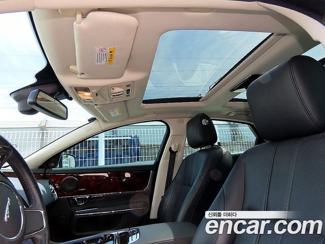 Jaguar XJ 3.0D Premium Luxury SWB X351 2014 — фото 21