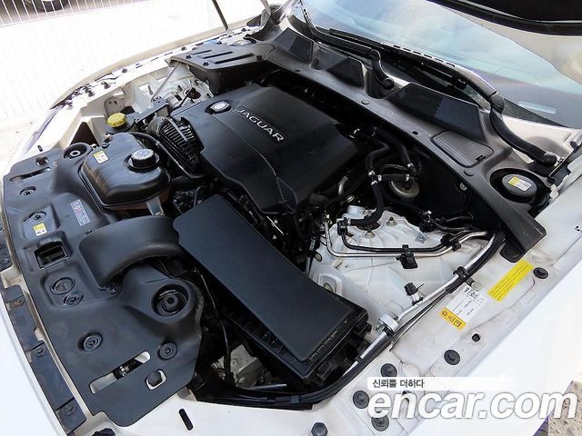 Jaguar XJ 3.0D Premium Luxury SWB X351 2014 — фото 23