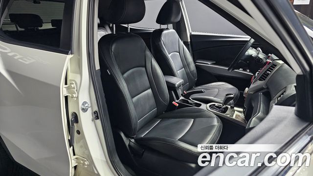 KG Mobility (SsangYong) Tivoli VX 2WD 2016 — фото 12