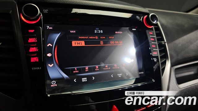 KG Mobility (SsangYong) Tivoli VX 2WD 2016 — фото 16