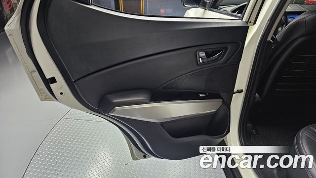 KG Mobility (SsangYong) Tivoli VX 2WD 2016 — фото 25