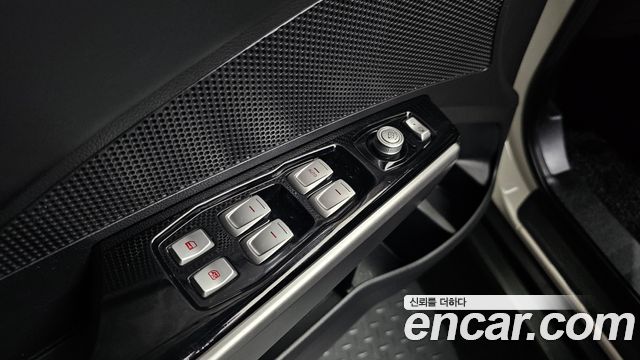 KG Mobility (SsangYong) Tivoli VX 2WD 2016 — фото 27