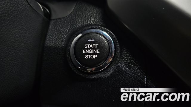 KG Mobility (SsangYong) Tivoli VX 2WD 2016 — фото 30