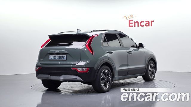 Kia Niro EV Air 2023 — фото 2