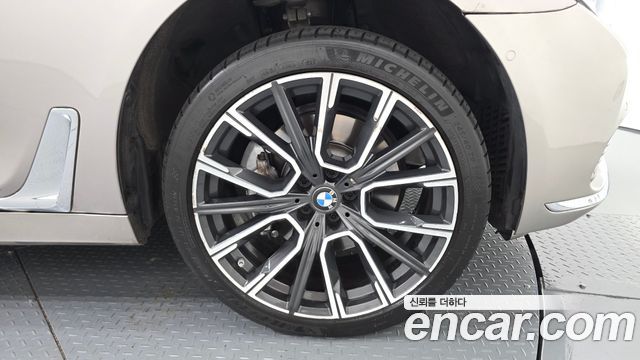 BMW 7 Series (G11) 730Ld xDrive 2016 — фото 5