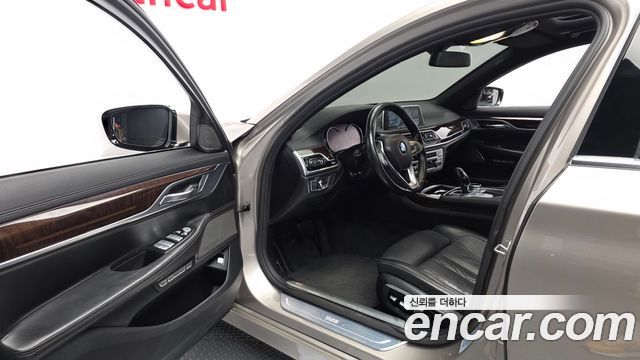 BMW 7 Series (G11) 730Ld xDrive 2016 — фото 10