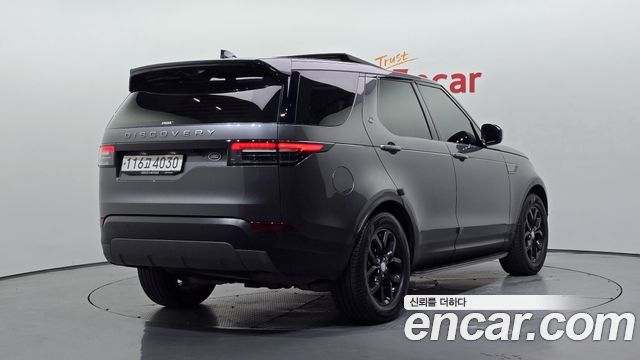 Land Rover Discovery 5 2.0 SD4 SE 2019 — фото 2