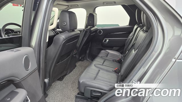 Land Rover Discovery 5 2.0 SD4 SE 2019 — фото 11