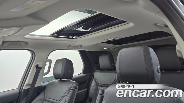 Land Rover Discovery 5 2.0 SD4 SE 2019 — фото 18