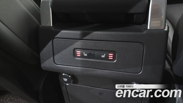 Land Rover Discovery 5 2.0 SD4 SE 2019 — фото 20