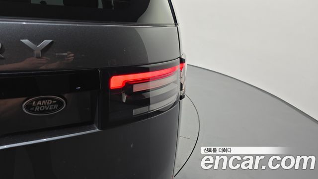 Land Rover Discovery 5 2.0 SD4 SE 2019 — фото 23