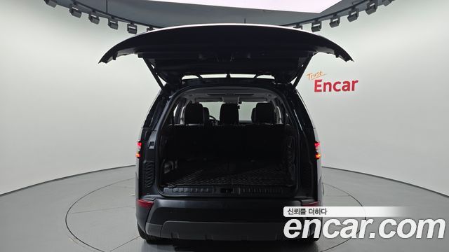 Land Rover Discovery 5 2.0 SD4 SE 2019 — фото 33